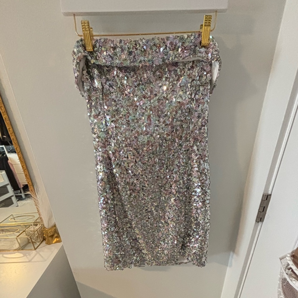 Stunning tube top sequin dress. Never worn. Size small/medium